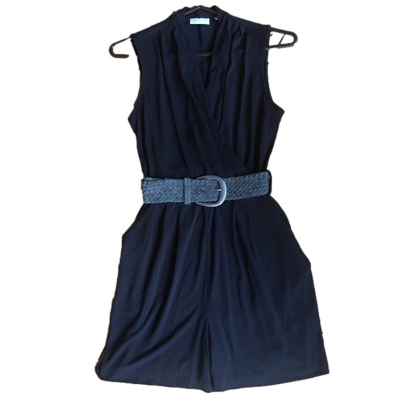 NEW York and Co stretch romper with pockets - Picture 1 of 8